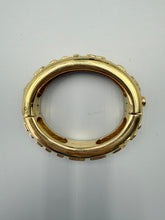Load image into Gallery viewer, Louis Vuitton bangle gold - size small