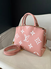 Load image into Gallery viewer, Louis Vuitton Petite Palais Bicolore with strap (discontinued color)