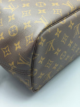 Load image into Gallery viewer, Louis Vuitton Neverfull MM monogram