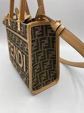 Load image into Gallery viewer, Fendi Sunshine Small FF tote with strap