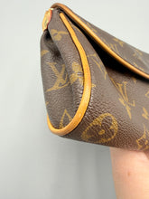 Load image into Gallery viewer, Louis Vuitton Pochette Friendly 2-way bag (crossbody or belt bag)