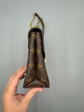 Load image into Gallery viewer, Louis Vuitton Saint placide monogram with caramel and chain