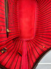 Load image into Gallery viewer, Louis Vuitton Neverfull MM ebene with pouch