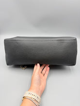 Load image into Gallery viewer, Gucci Black Shoulder on Chain Soho bag Medium