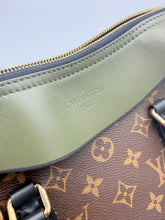 Load image into Gallery viewer, Louis Vuitton Tuileries monogram tote with strap