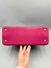 Load image into Gallery viewer, Louis Vuitton Ostrich Capucines MM pink