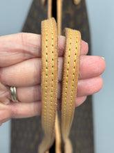 Load image into Gallery viewer, Louis Vuitton Neverfull GM monogram with pink interior