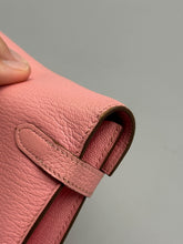 Load image into Gallery viewer, Hermes Sakura Pink Kelly wallet
