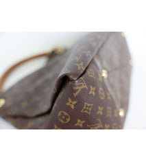 Load image into Gallery viewer, Louis Vuitton Artsy MM monogram with charm