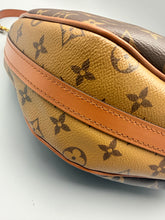 Load image into Gallery viewer, Louis Vuitton Looping Hobo Bag Reverse monogram with strap and pouch