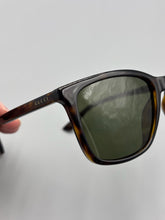 Load image into Gallery viewer, Gucci tortoise unisex sunglasses