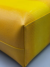 Load image into Gallery viewer, Burberry Calfskin Lizard Embossed Medium London Tote Marigold