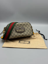 Load image into Gallery viewer, Gucci Supreme Neo GG print camera bag