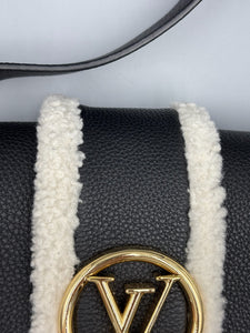 Louis Vuitton shearling pont neuf crossbody