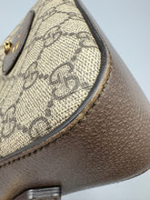 Load image into Gallery viewer, Gucci Supreme Neo GG print camera bag