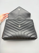 Load image into Gallery viewer, YSL Medium LouLou black with SHW chain bag