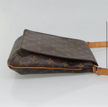 Load image into Gallery viewer, Louis Vuitton Musette Salsa shoulder bag