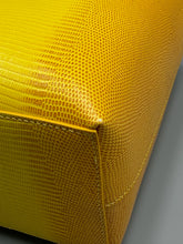 Load image into Gallery viewer, Burberry Calfskin Lizard Embossed Medium London Tote Marigold