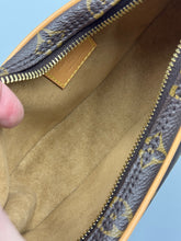 Load image into Gallery viewer, Louis Vuitton Loop PM with chain and strap