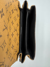 Load image into Gallery viewer, Louis Vuitton Reverse Pochette Metis Monogram with strap