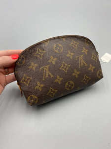 Louis Vuitton Cosmetic small pouch monogram