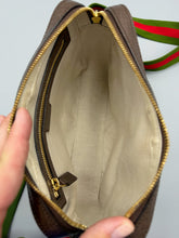 Load image into Gallery viewer, Gucci GG Jumbo Messenger