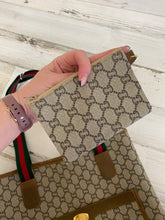 Load image into Gallery viewer, Gucci Vintage GG Plus web tote with pouch