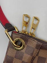 Load image into Gallery viewer, Louis Vuitton Besace South Bank ebene crossbody
