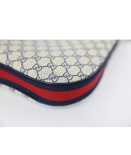 Load image into Gallery viewer, Gucci Medium Attache Shoulder bag / crossbody