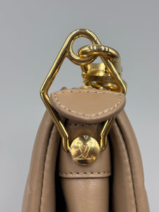 Louis Vuitton Coussin MM taupe monogram with straps