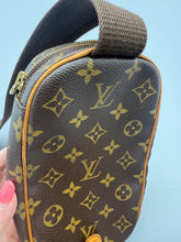 Load image into Gallery viewer, Louis Vuitton Gange sling bag Monogram