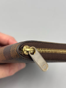 Louis Vuitton Zippy Coin wallet ebene