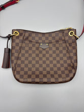 Load image into Gallery viewer, Louis Vuitton Besace South Bank ebene crossbody