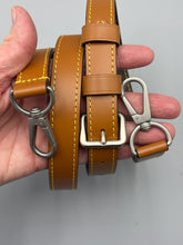 Load image into Gallery viewer, Louis Vuitton Sac Twist marigold epi with pouch and strap