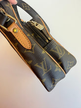 Load image into Gallery viewer, Louis Vuitton Amazone monogram crossbody