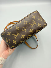 Load image into Gallery viewer, Louis Vuitton Spontini monogram crossbody bag