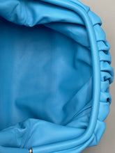 Load image into Gallery viewer, Bottega Veneta Smooth Butter Calf the pouch oversized clutch