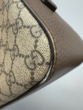 Load image into Gallery viewer, Gucci Supreme Neo GG print camera bag
