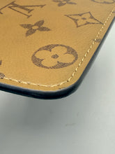 Load image into Gallery viewer, Louis Vuitton reverse monogram Marelle zip pouch