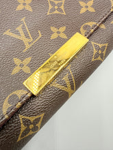 Load image into Gallery viewer, Louis Vuitton Favorite PM monogram crossbody with chain
