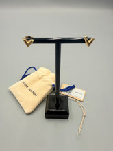 Load image into Gallery viewer, Louis Vuitton Gold Essential V earring studs