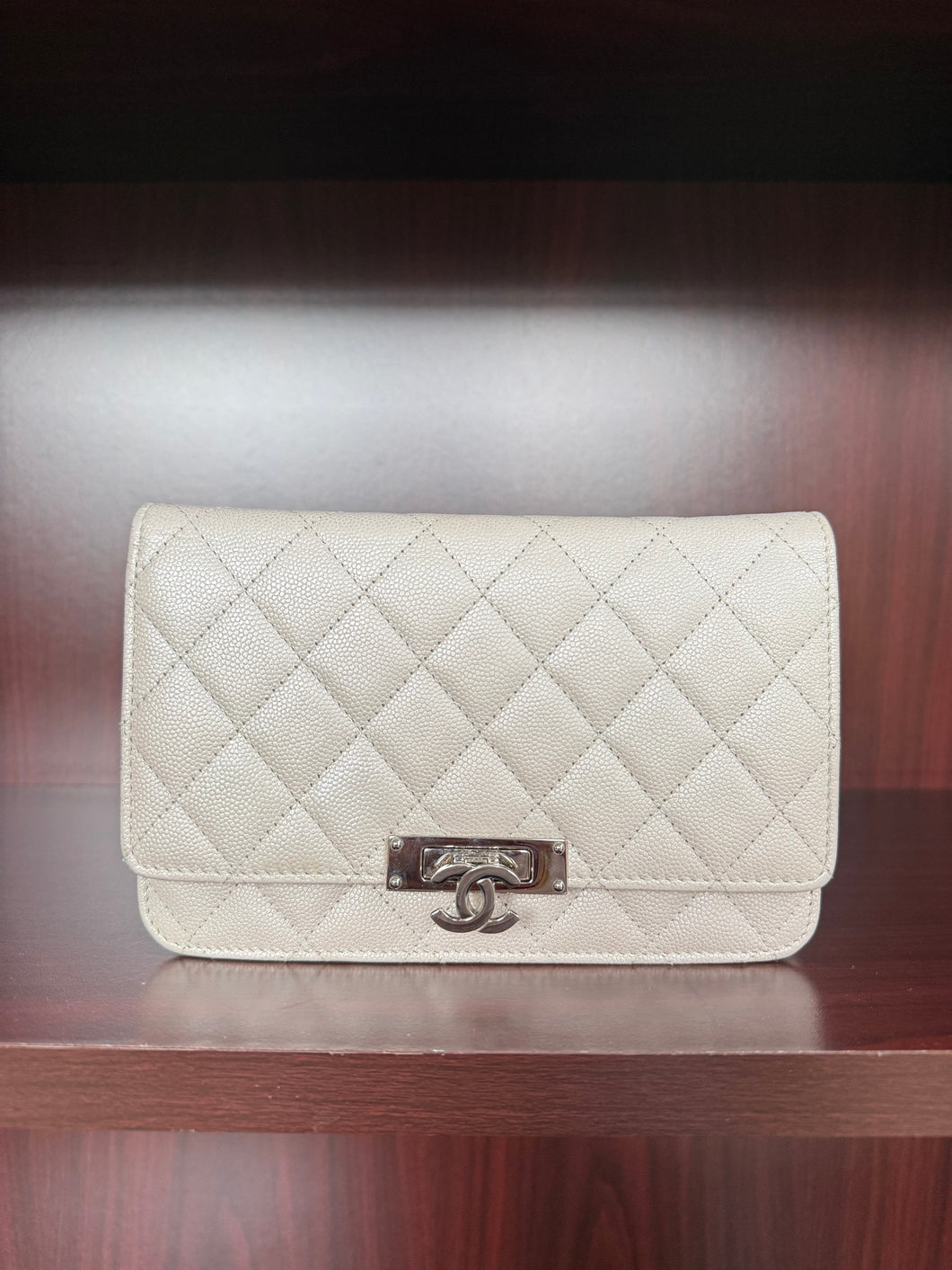 Chanel Pearly white Wallet on Chain crossbody