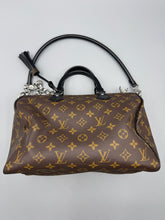 Load image into Gallery viewer, Louis Vuitton Soft Speedy 30 Monogram with Black