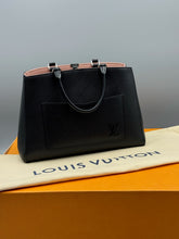 Load image into Gallery viewer, Louis Vuitton Marelle mm tote with strap