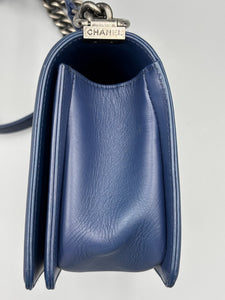 Chanel Old Medium Iridescent chevron blue boy bag