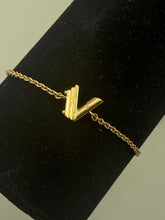 Load image into Gallery viewer, Louis Vuitton Gold Essential V bracelet