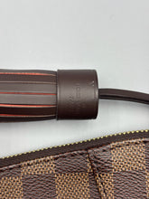 Load image into Gallery viewer, Louis Vuitton Besace South Bank ebene crossbody