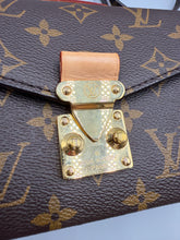 Load image into Gallery viewer, Louis Vuitton East West Pochette metis monogram with strap and chain
