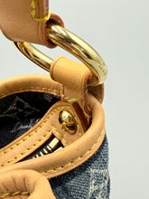 Load image into Gallery viewer, Louis Vuitton Cabas Rayes denim striped tote with strap