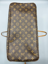 Load image into Gallery viewer, Louis Vuitton Neverfull GM monogram with pouch